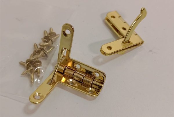 Quadrant Hinges with Stay