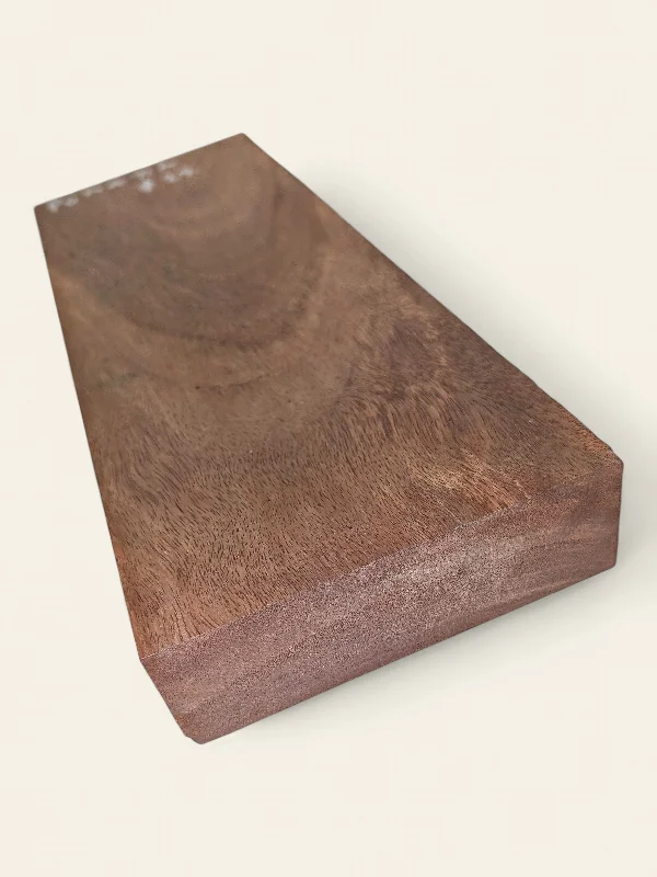 Dressed pomatia timber