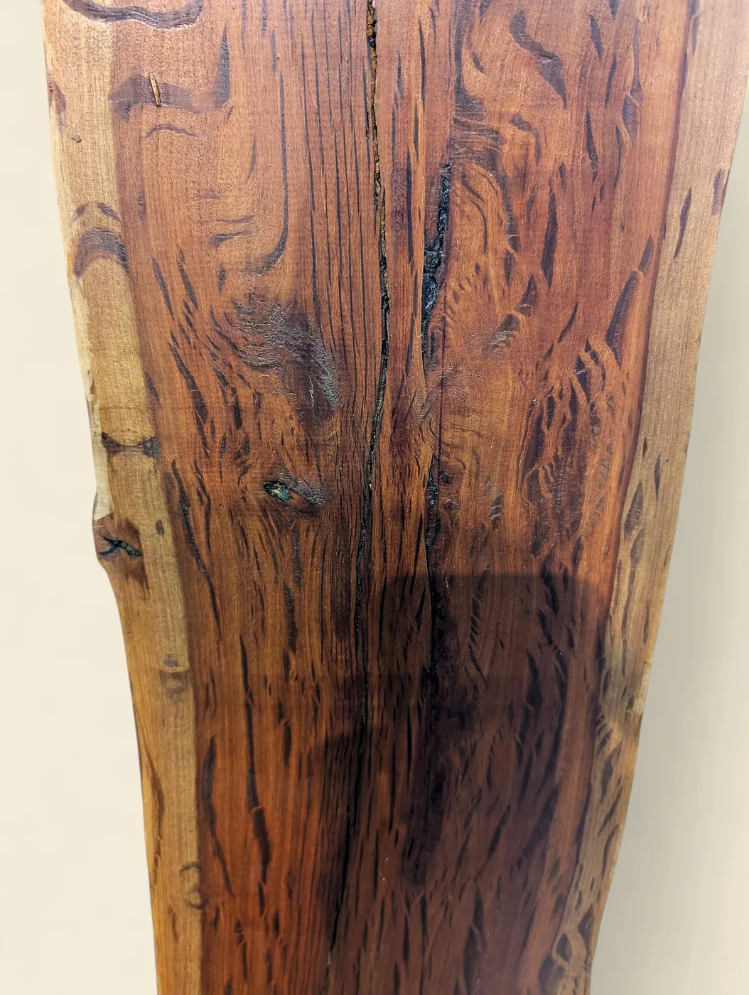 Buloke dressed live edge slab E, 200 x 22 x 1300mm - face detail showing grain and ray fleck - Trend Timbers
